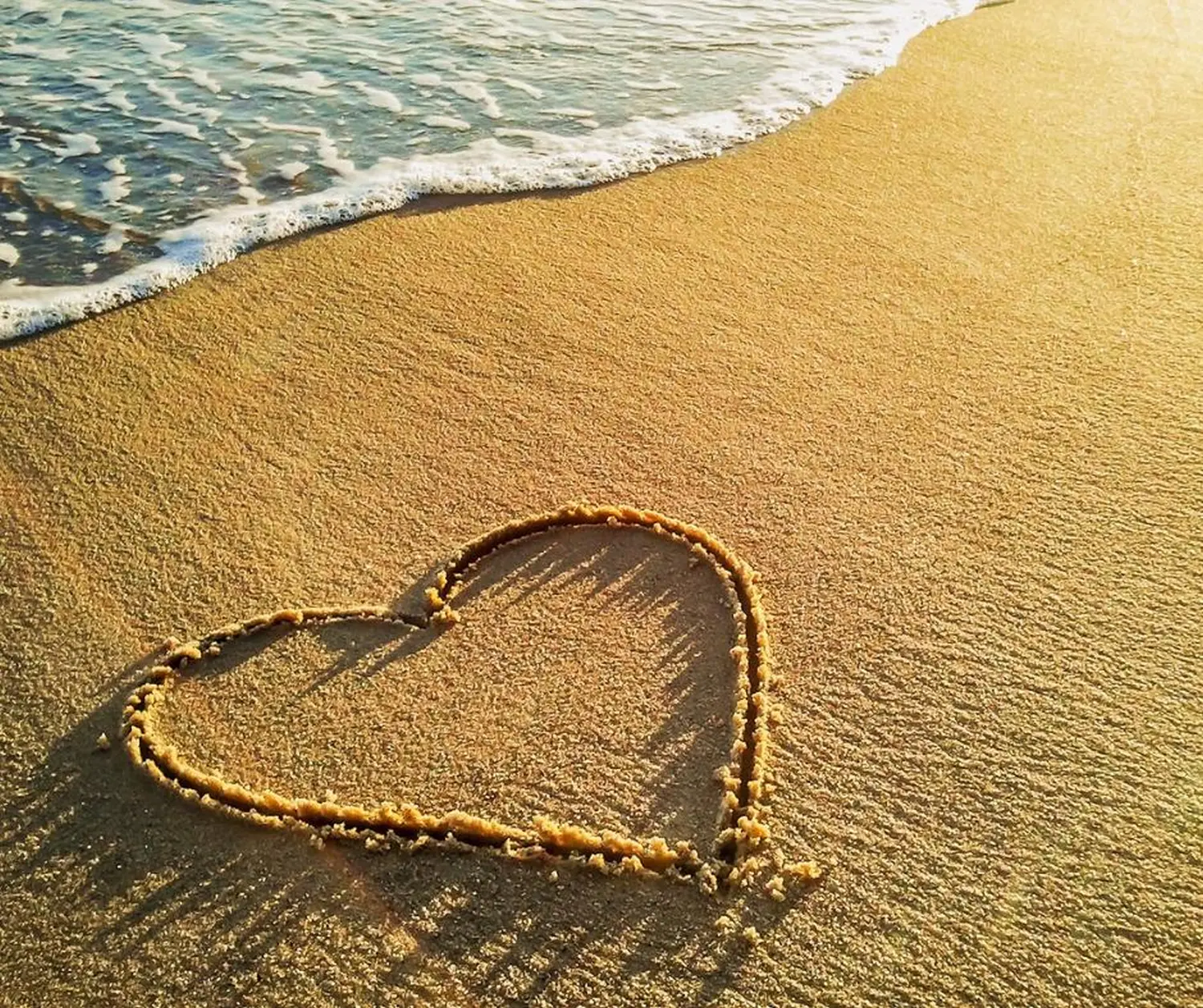 Medium Daniela Rengel, Herz aus Strandsand